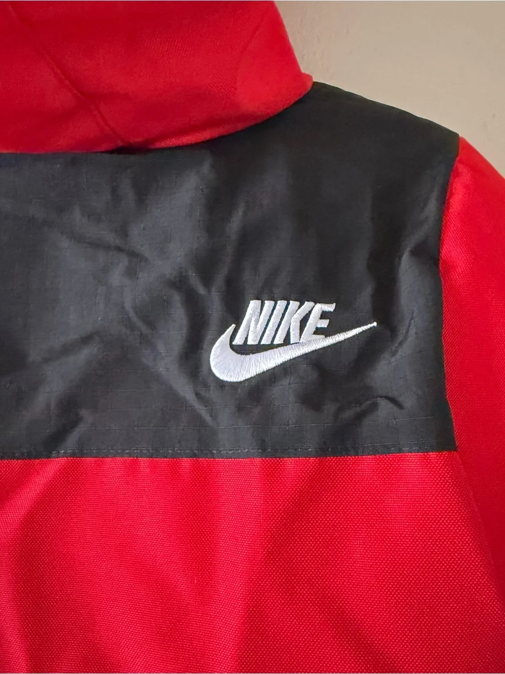 NWT Nike Red and Black Outdoor Woven Hooded Puffer Jacket Toddler Boy Size: 3T